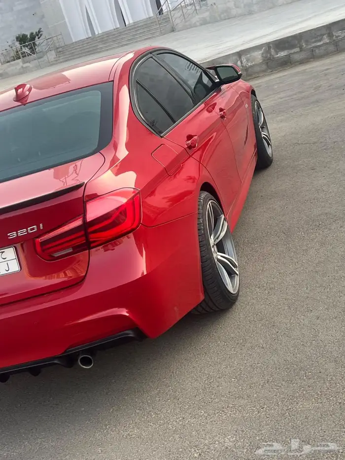 بي ام دابليو 8