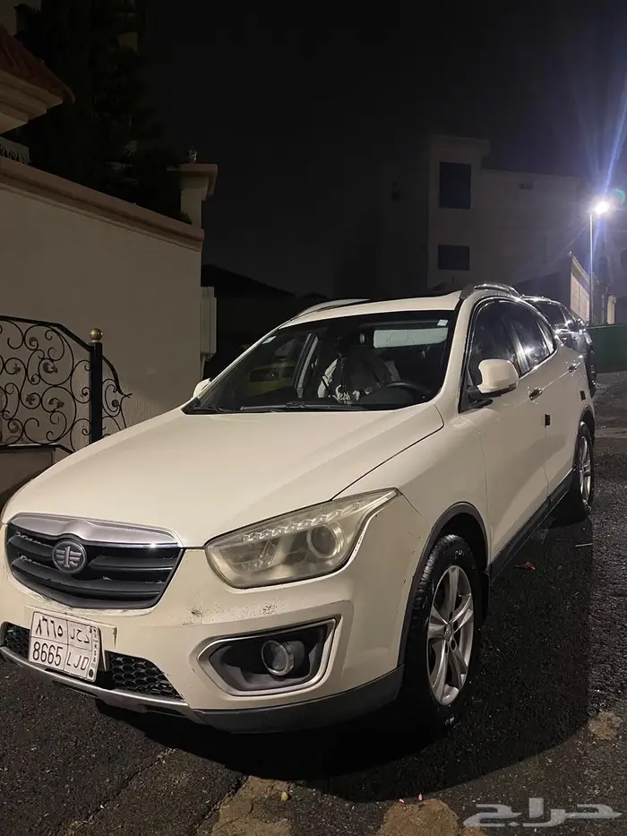 للبيع سيارة فاو FAW 4