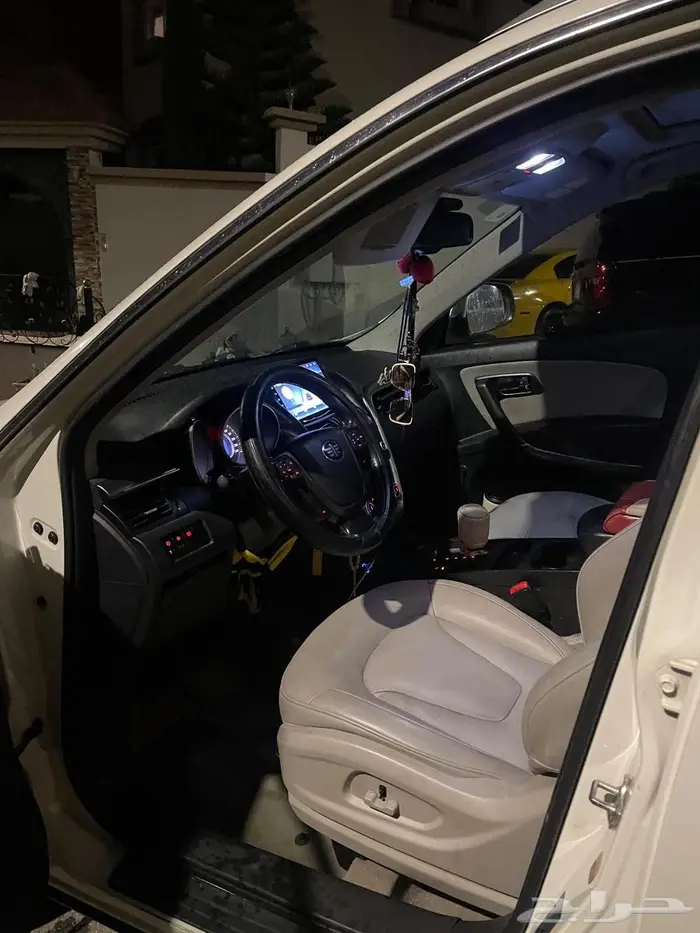 للبيع سيارة فاو FAW 16