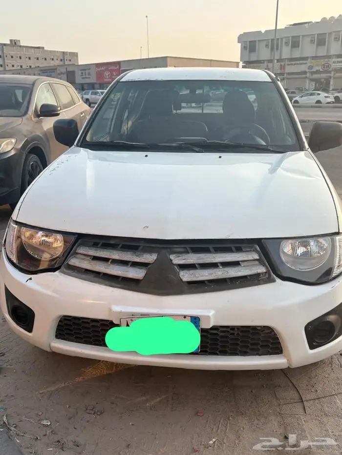 متسوبيشي 2012 0