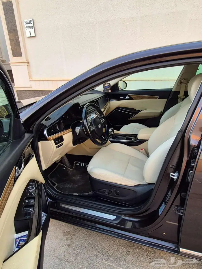 كيا كادنزا 5