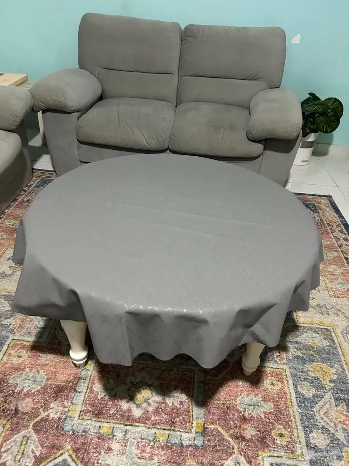 طاوله من ايكيا 0