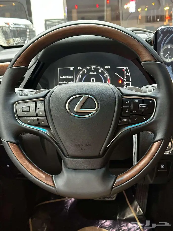 لكزس ES350 DD خليجي 2025 8