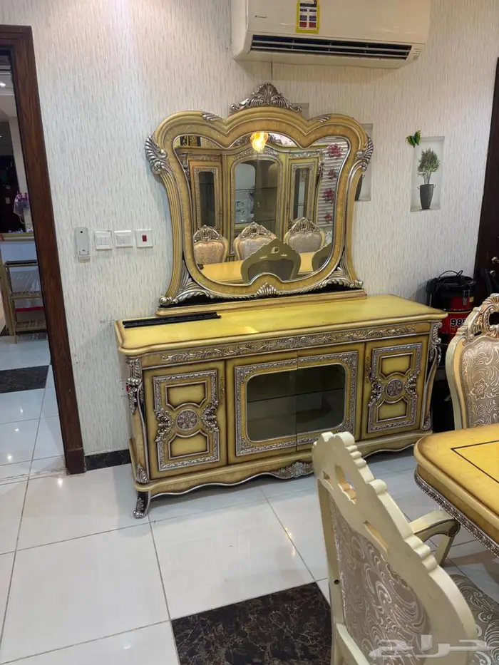 طاولة طعام 3