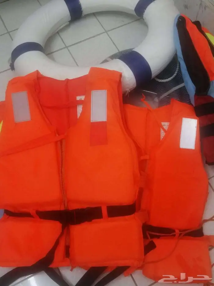 مضخه مسابح معاها 4 نوافير مستخدمه للبيع 5