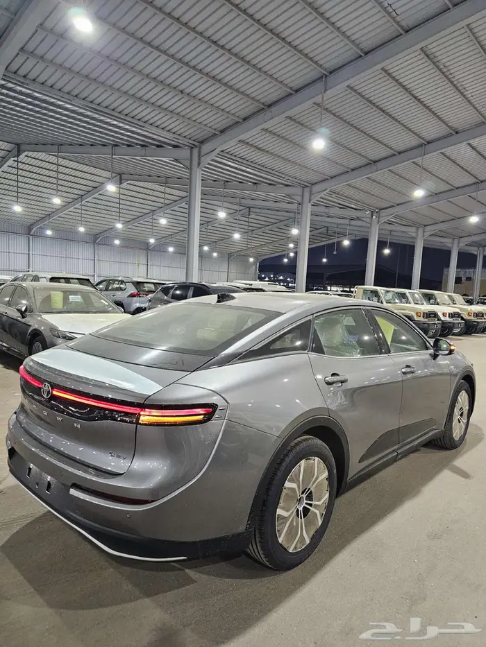 كراون برستيج - 2026 كاش واقساط -1 7