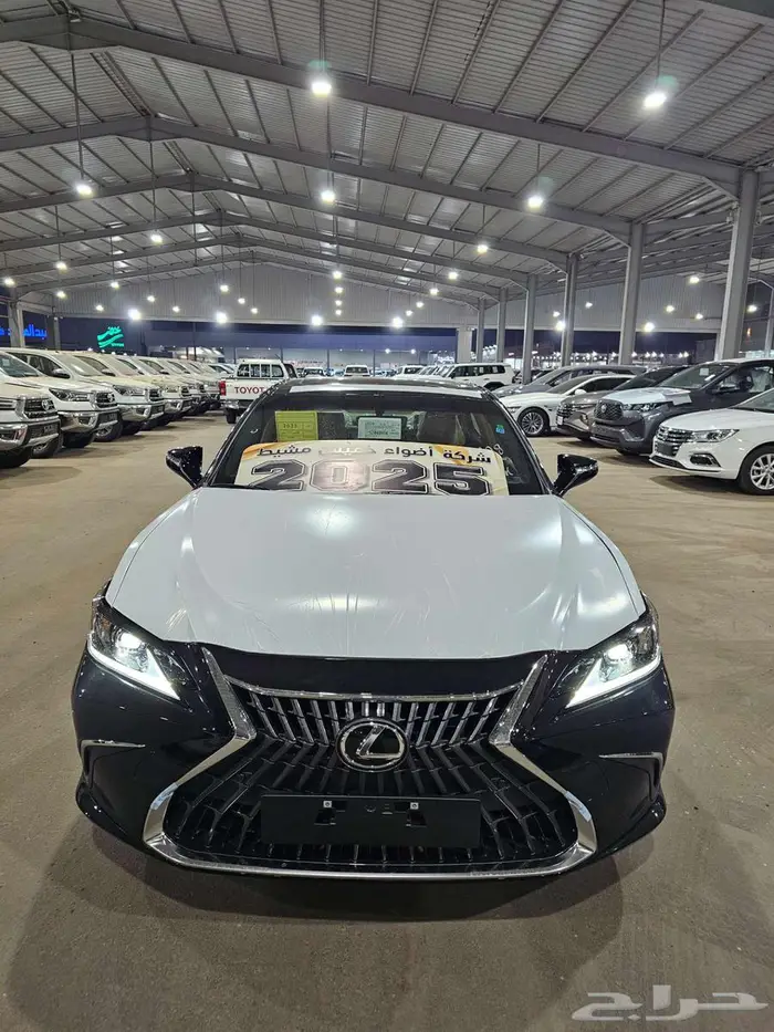 لكزس اي اس 250 موديل 2025 0