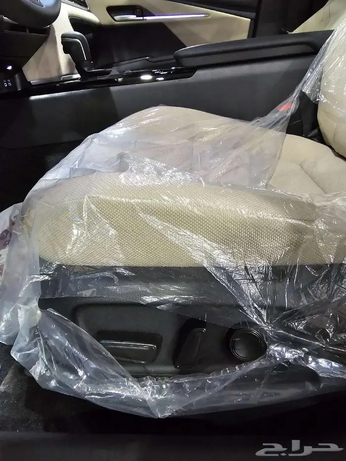 تويوتا كامري LE موديل 2025 3