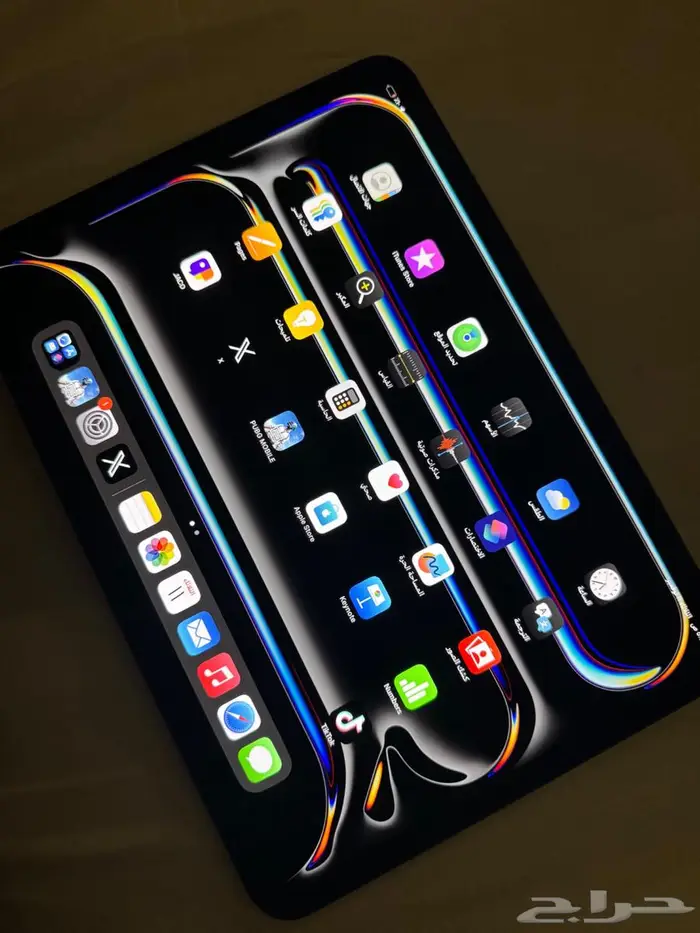للبيع ايباد برو 11. 2024. m4. 4