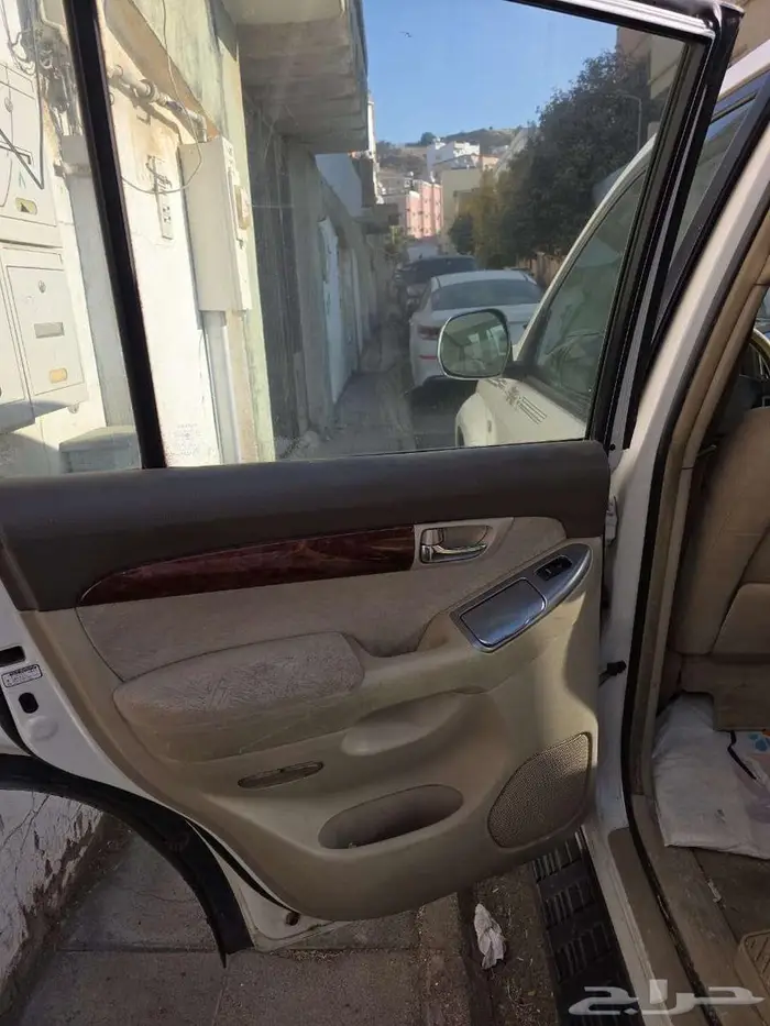 تويوتا برادو 2005 بحالة ممتازة 12