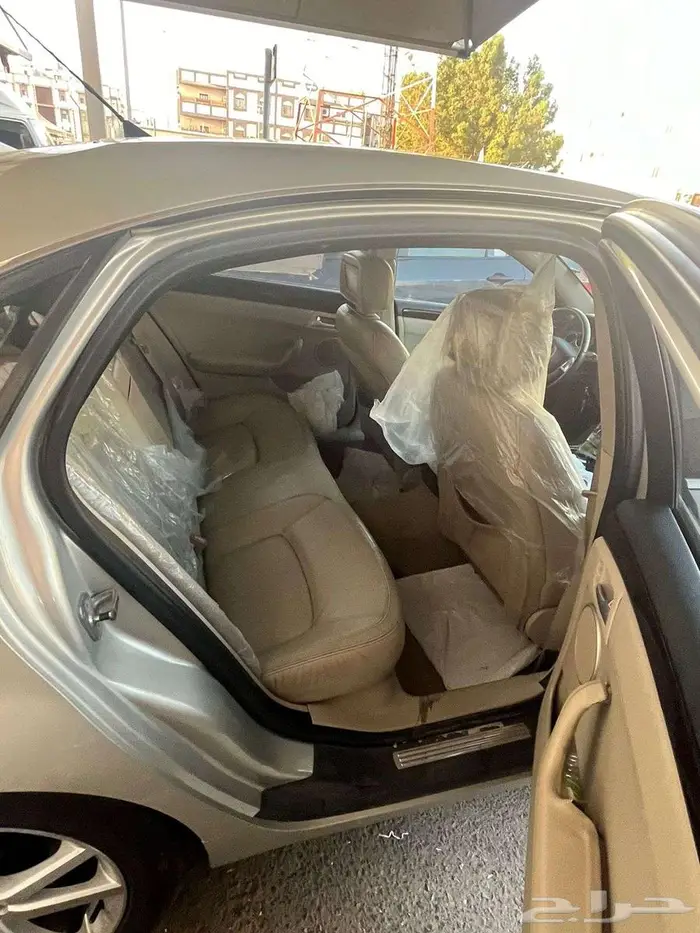 كابريس رويال بودي بلد لوحة شبه مميزة 1