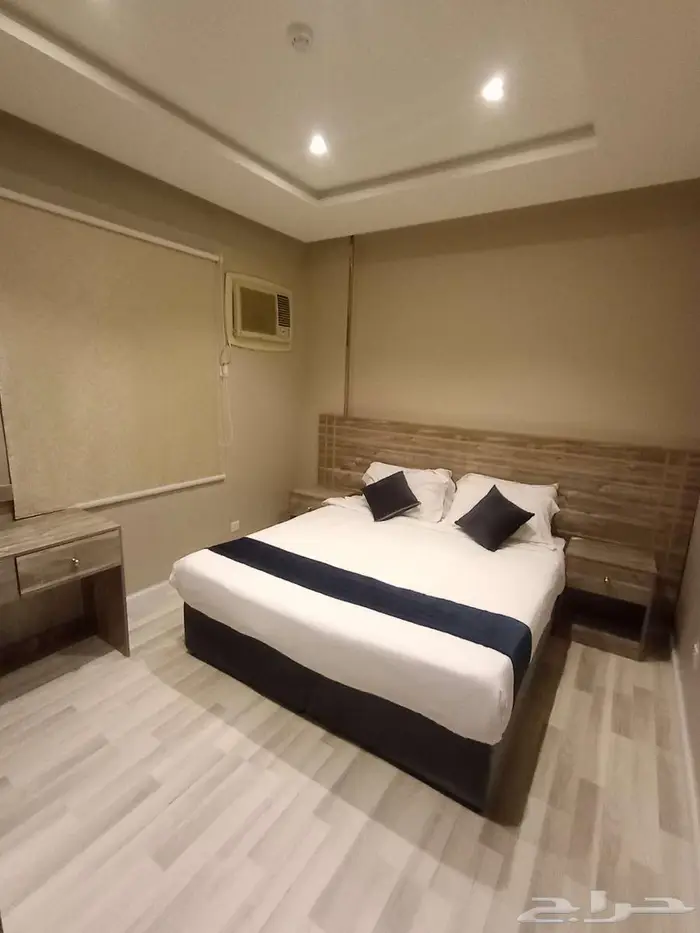 شقة فندقية غرفة وصالة مؤثثة وفاخرة للعزاب بخميس مشيط 0