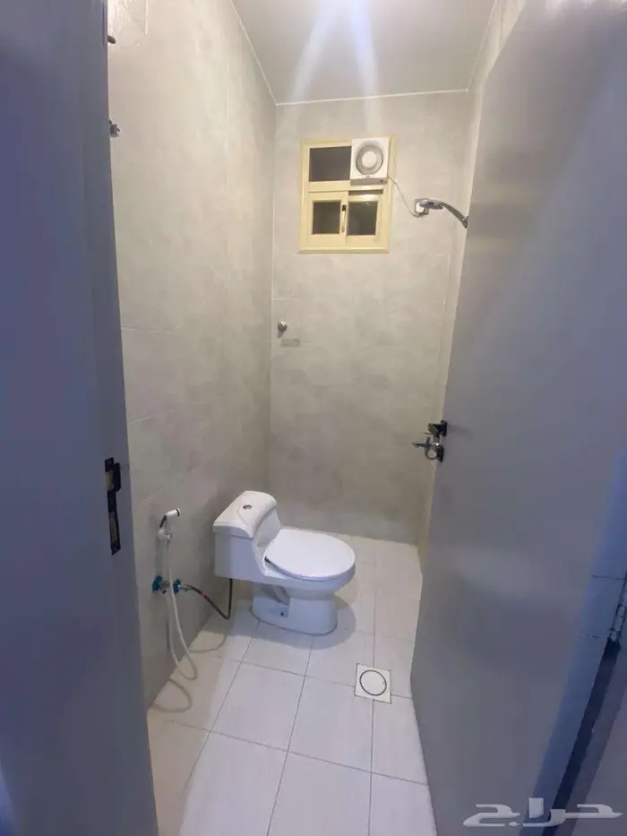 شقة فندقية غرفة وصالة مؤثثة وفاخرة للعوايل بخميس مشيط 8