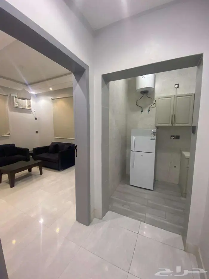 شقة فندقية غرفة وصالة مؤثثة وفاخرة للعوايل بخميس مشيط 3