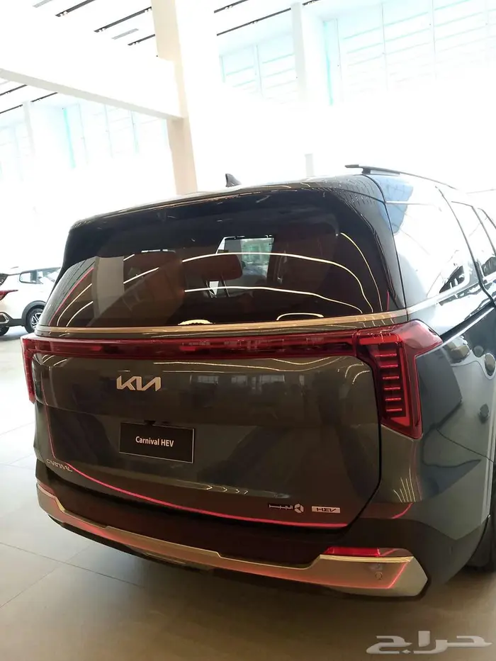 كيا كرنفال فل هايبرد2025ب204 2