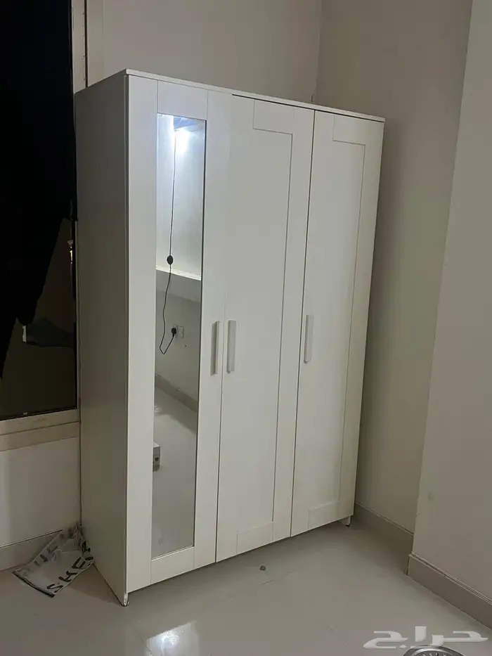 دولاب ايكيا ثلاث بيبان 0