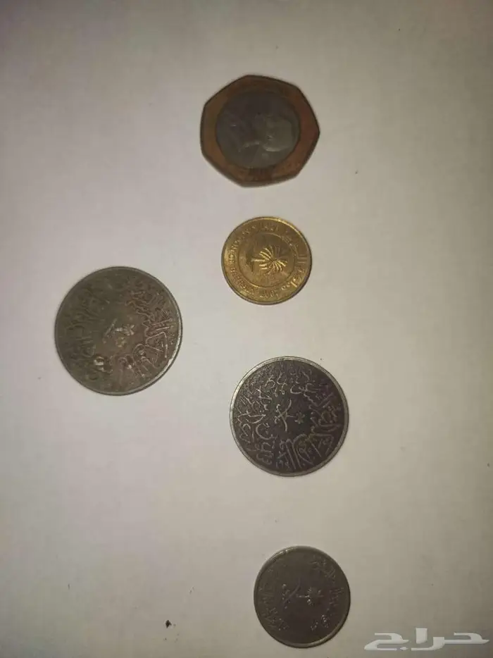 مقتنيات فضية قديمة وعملات قديمة 0