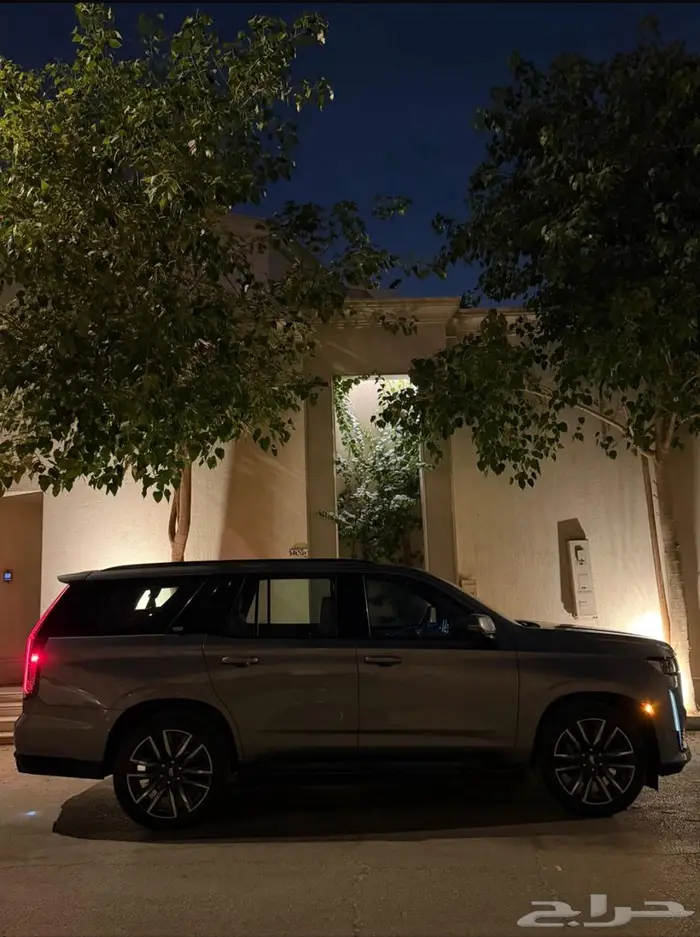 اسكاليد 2022 سبورت بلاتينيوم على الضمان 1