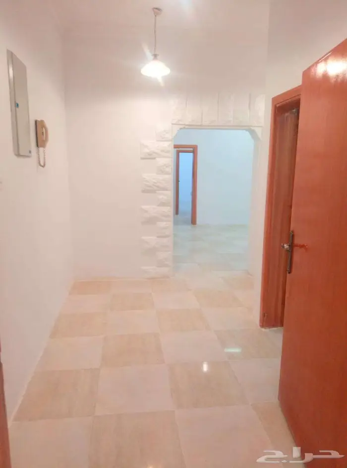 شقق غرفة وصالة مؤثثة فاخرةوشقة بلاط غرفتين ومجلسين خميس مشيط 20