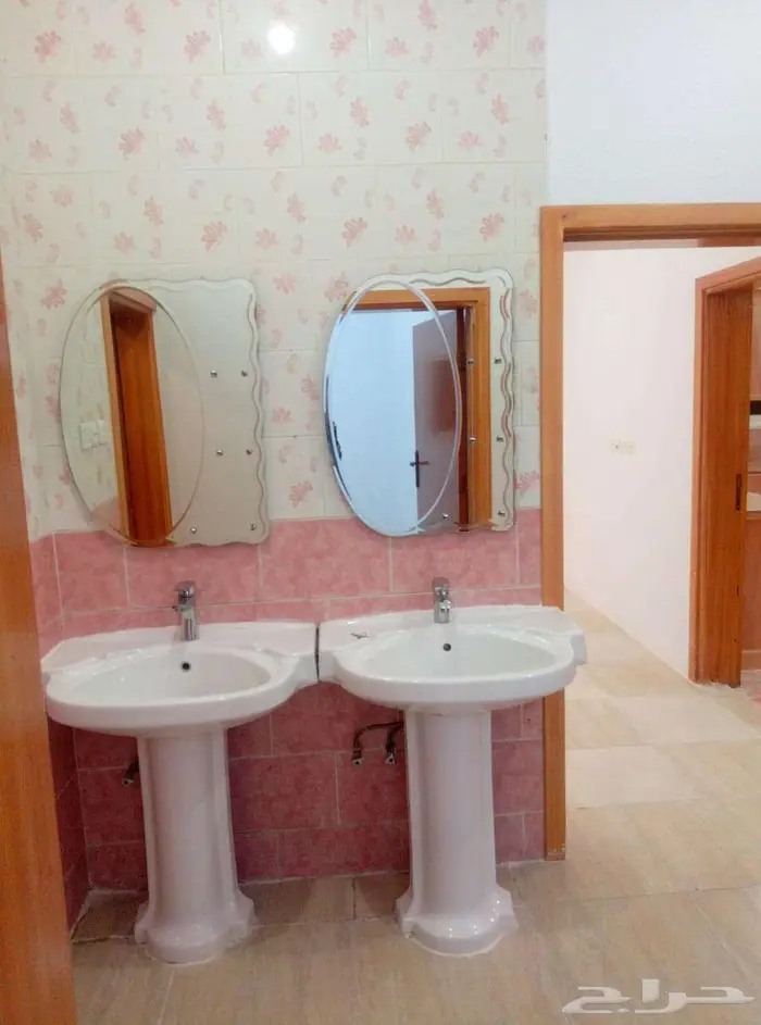 شقق غرفة وصالة مؤثثة فاخرةوشقة بلاط غرفتين ومجلسين خميس مشيط 13