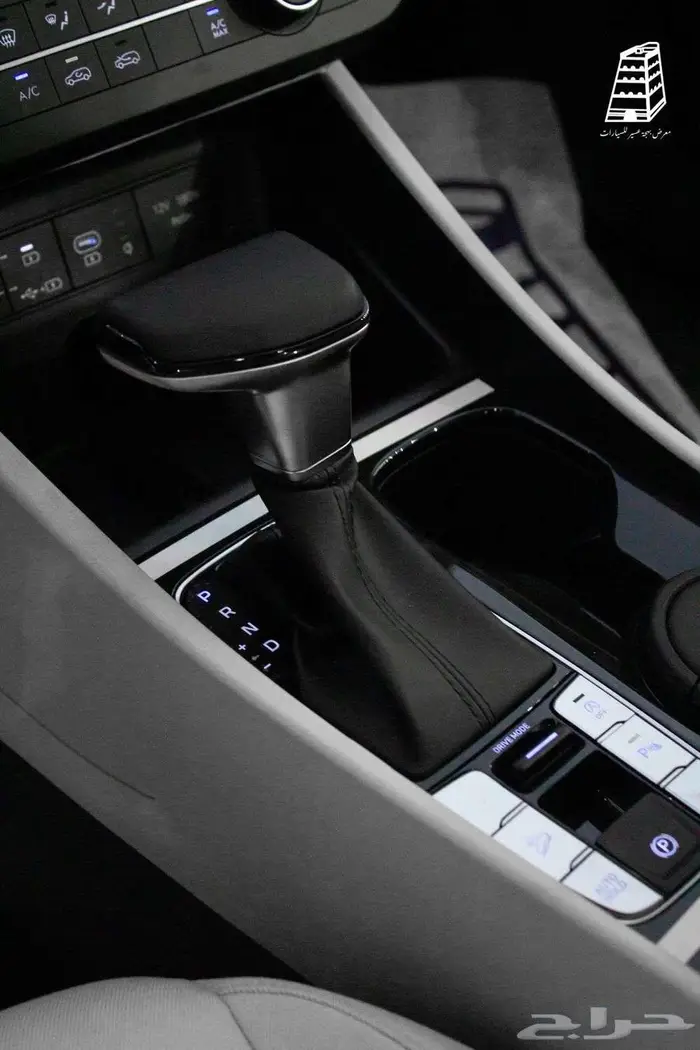 هونداي توسان سمارت مكينه 1.6 لون اسود موديل 2025 13