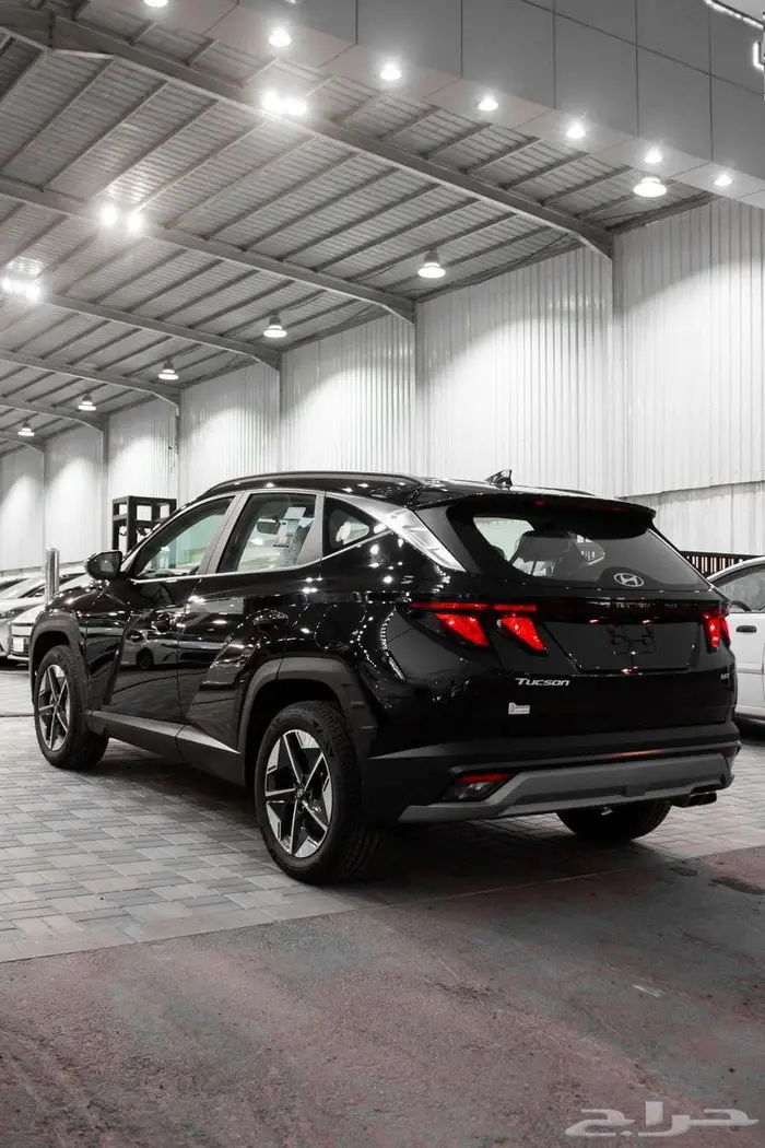 هونداي توسان سمارت مكينه 1.6 لون اسود موديل 2025 7