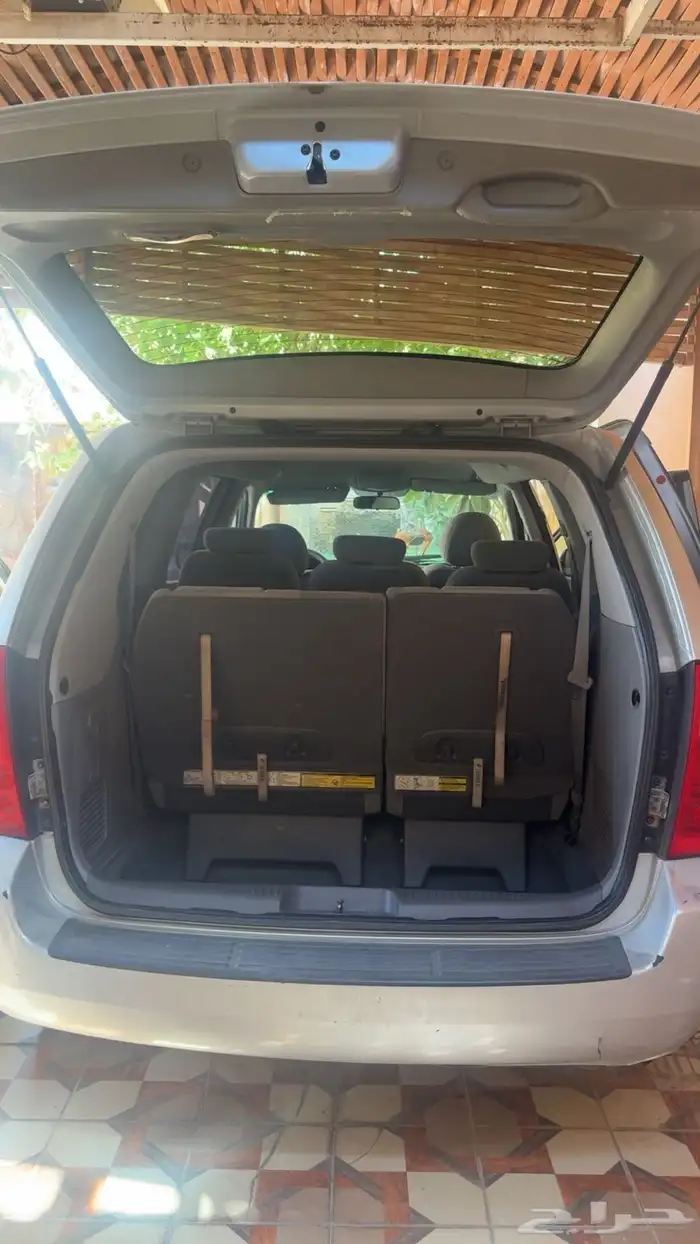 للبيع Kia Carnival 2015 3