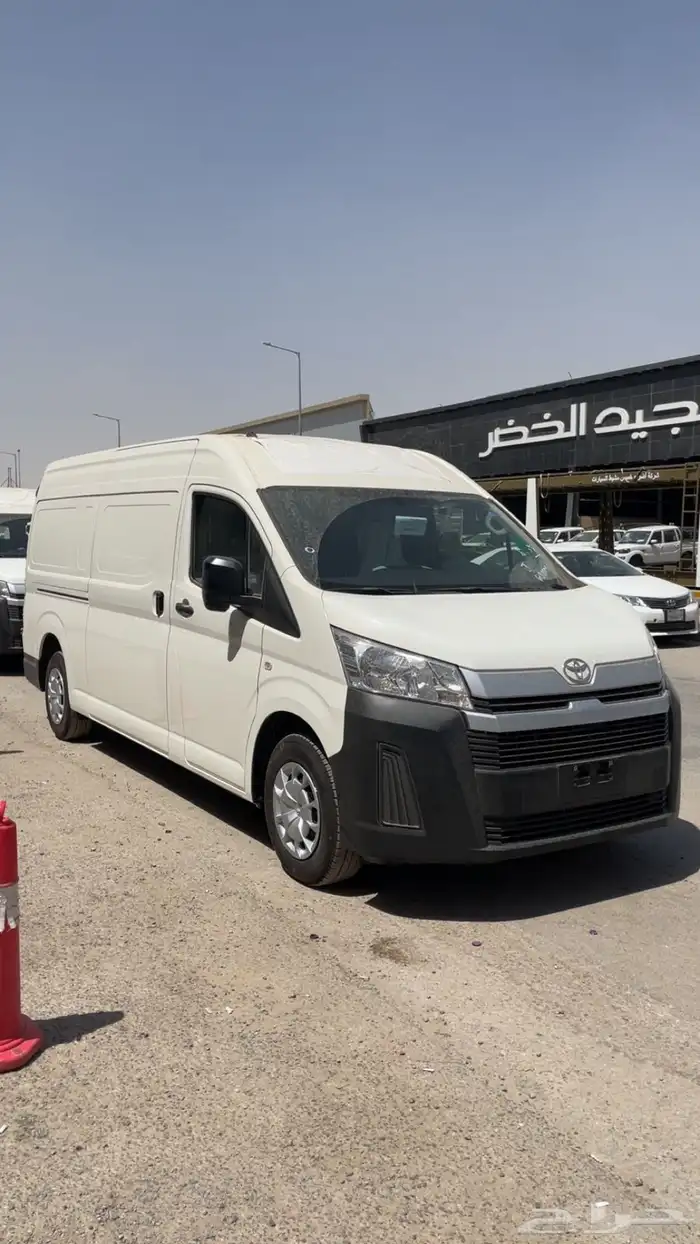 تويوتا باص هايس بضاعة سقف عالي 2026 قير عادي ديزل. سعودي. 3