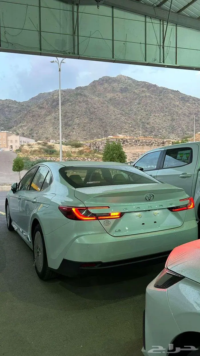 تويوتا كامري LE بنزين 2025 2
