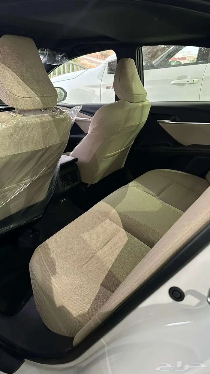 تويوتا كامري LE بنزين 2025 5