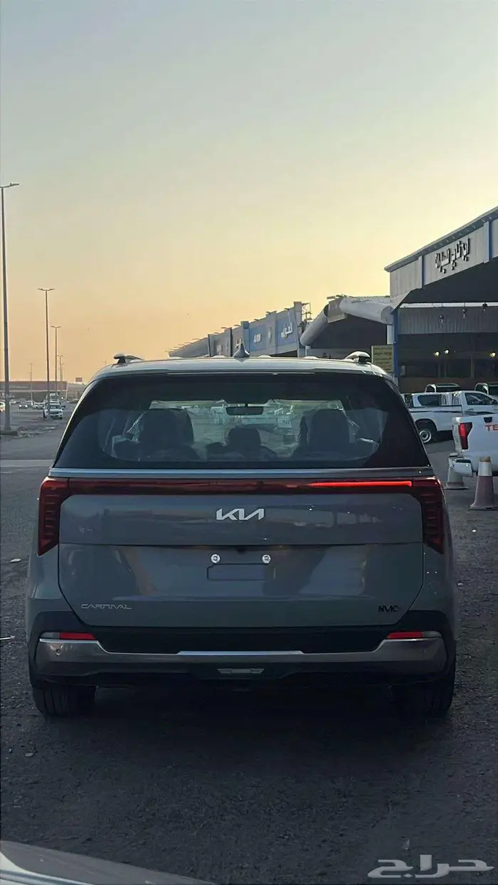 كيا كرنفال موديل 2026 نص فل أصفار كاش وتاجير 12