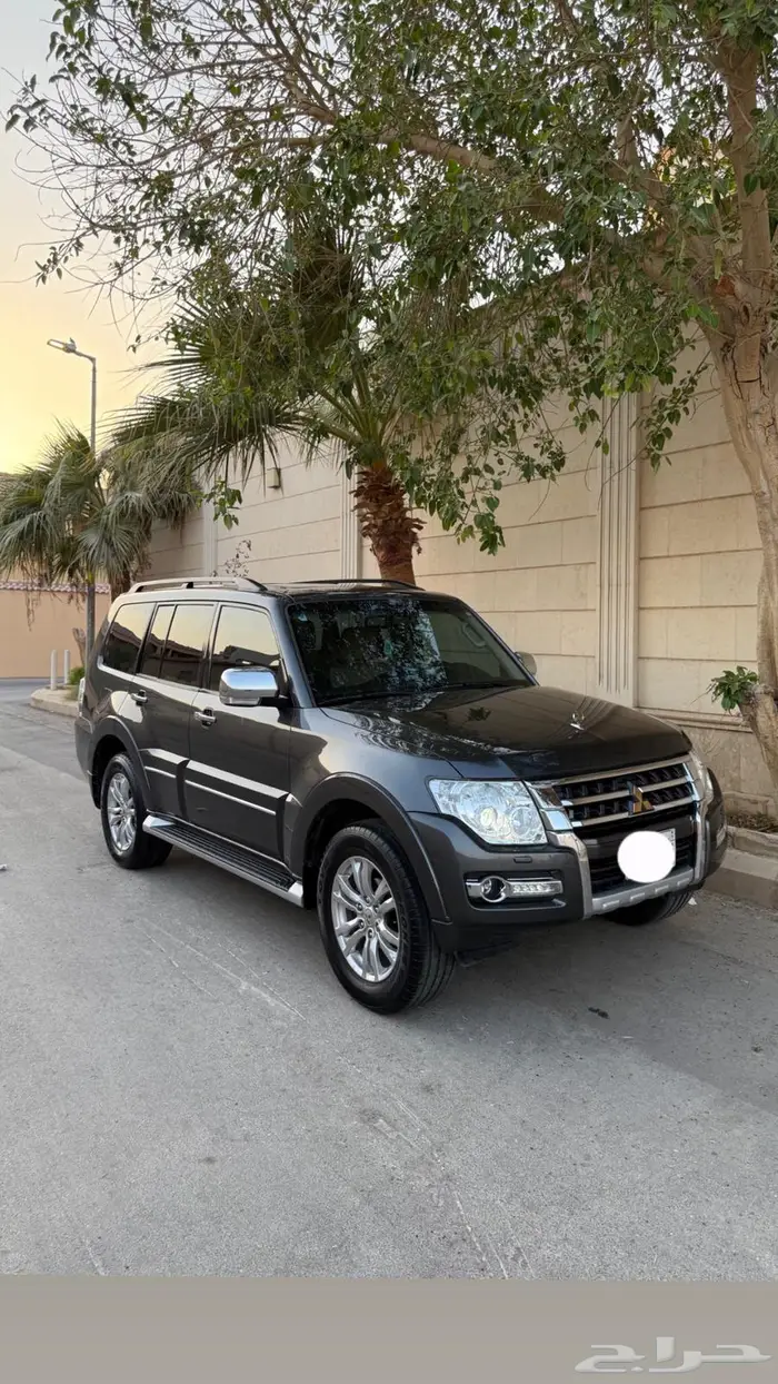 ميتسوبيشي باجيرو 2022 فل كامل قمة النظافة 3