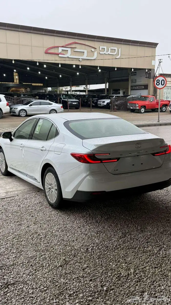 تويوتا كامري 2025 LE بنزين سعودي 3