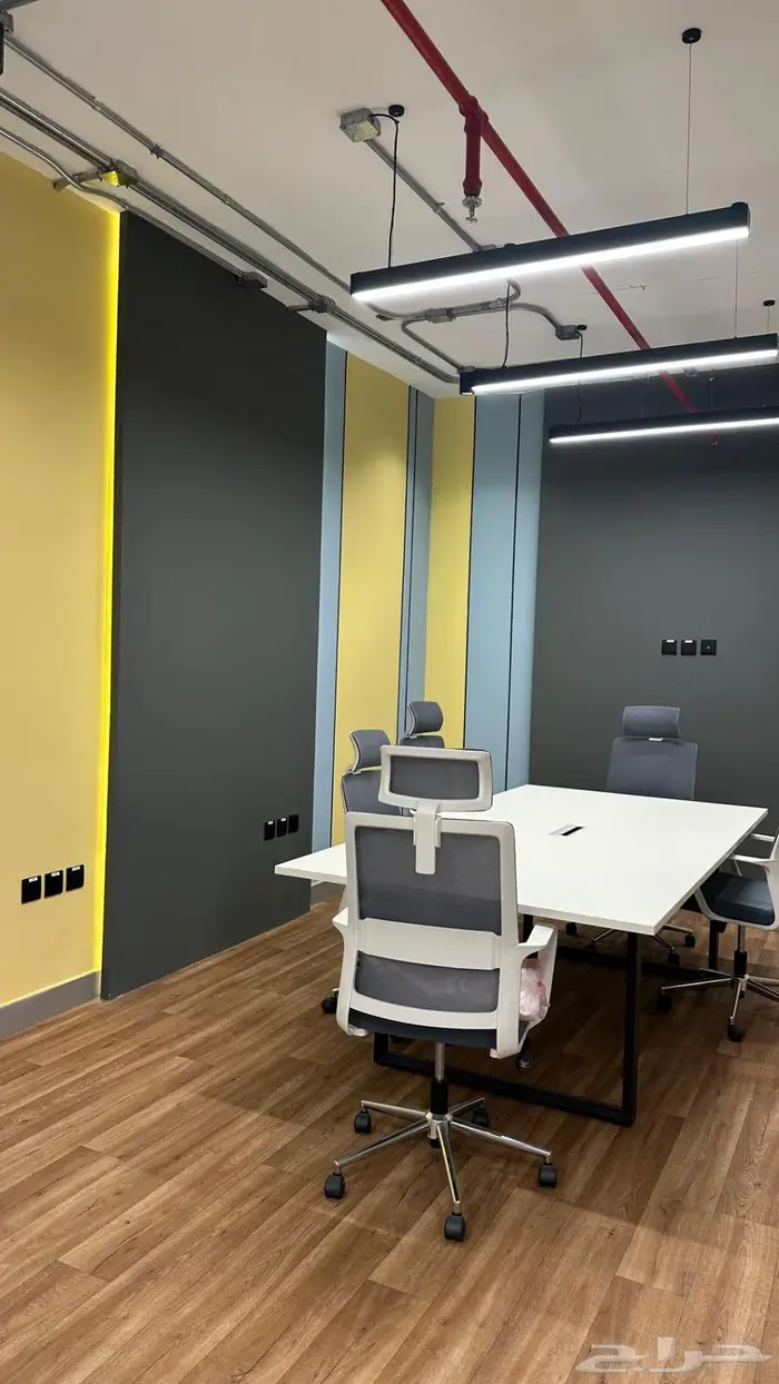 مكتب للتقبيل 15