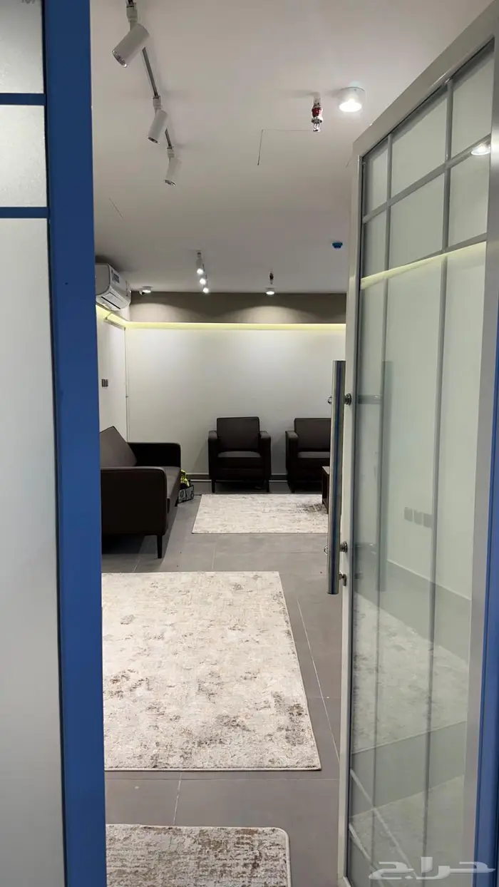 مكتب للتقبيل 14