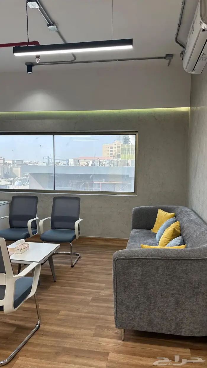 مكتب للتقبيل 7