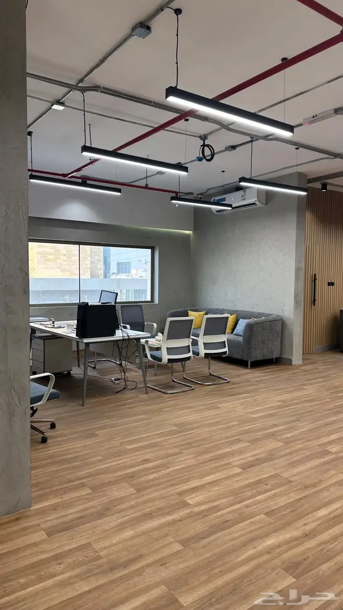 مكتب للتقبيل 17