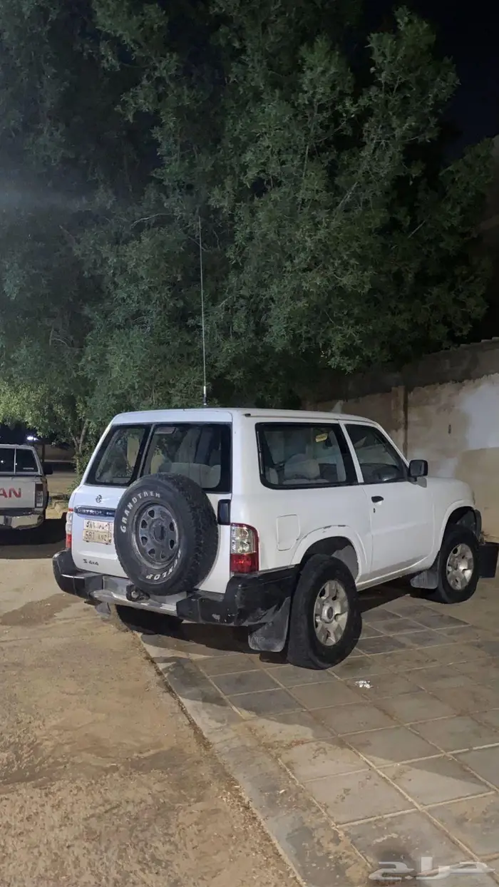 نيسان موديل 2002 2