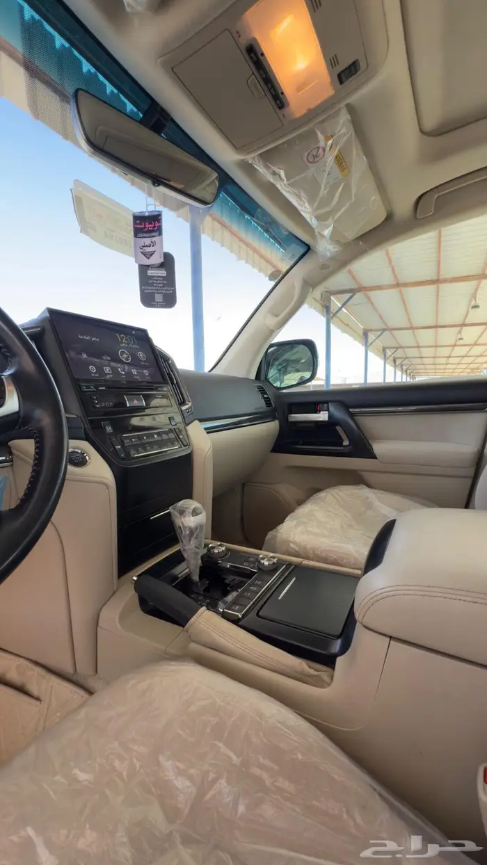 لاندكروزر GXR 2020 تورنق سعودي ماشي 72 فقط 60