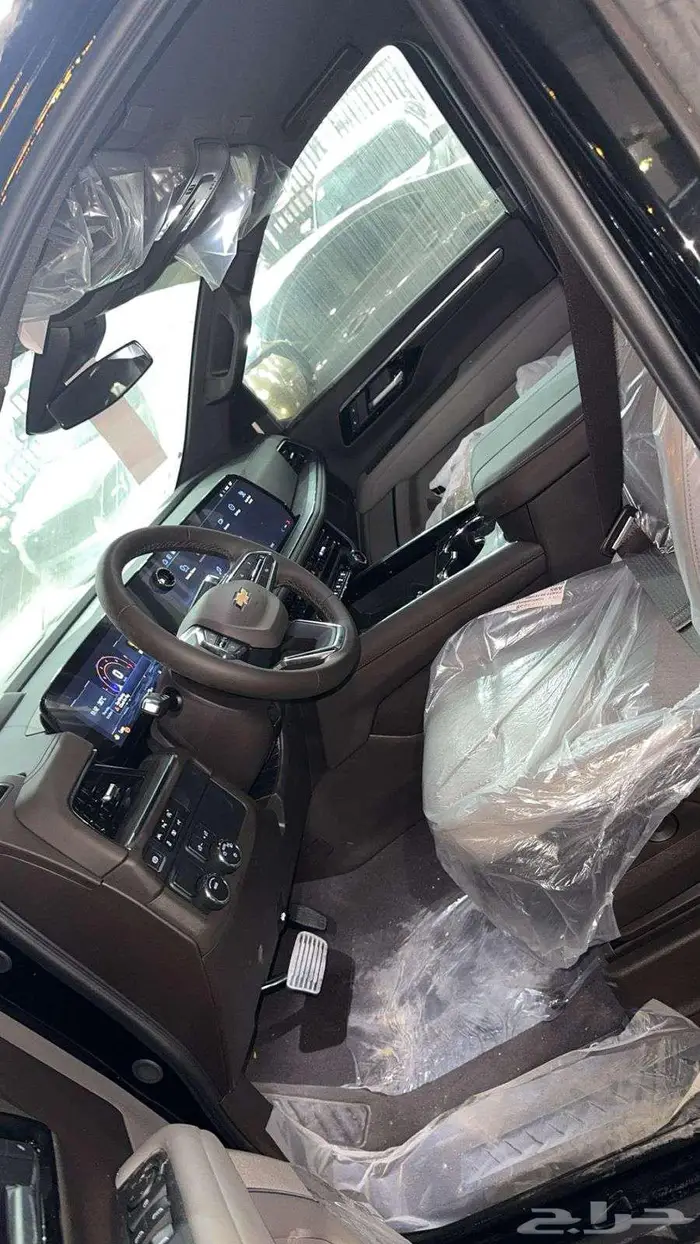 شيفورليه تاهو بدون دبل ثلاجة موديل 2025 اسود - خليجي 10