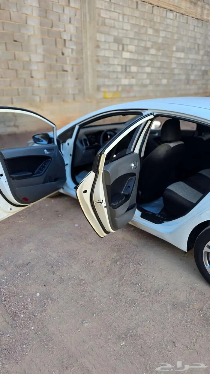 كيا سيراتو للبيع 2017 4