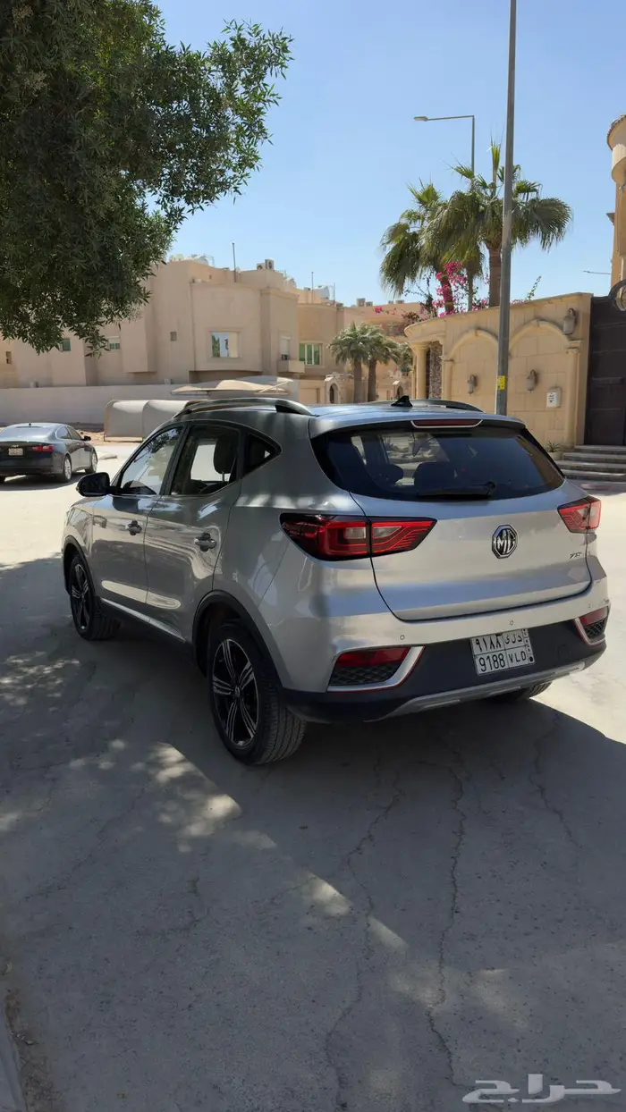 ام جي - زد اس 2020 1