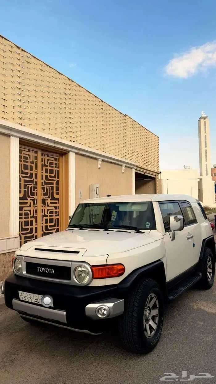 تويوتا اف جي 2011 0