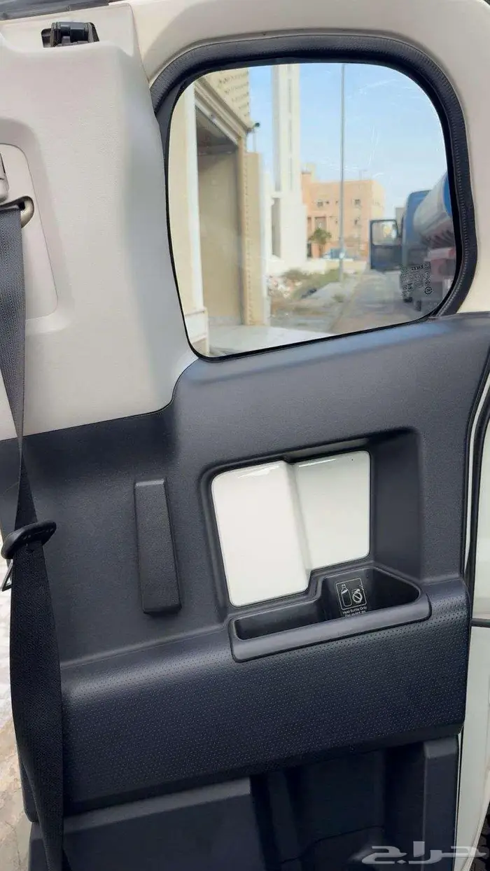 تويوتا اف جي 2011 8