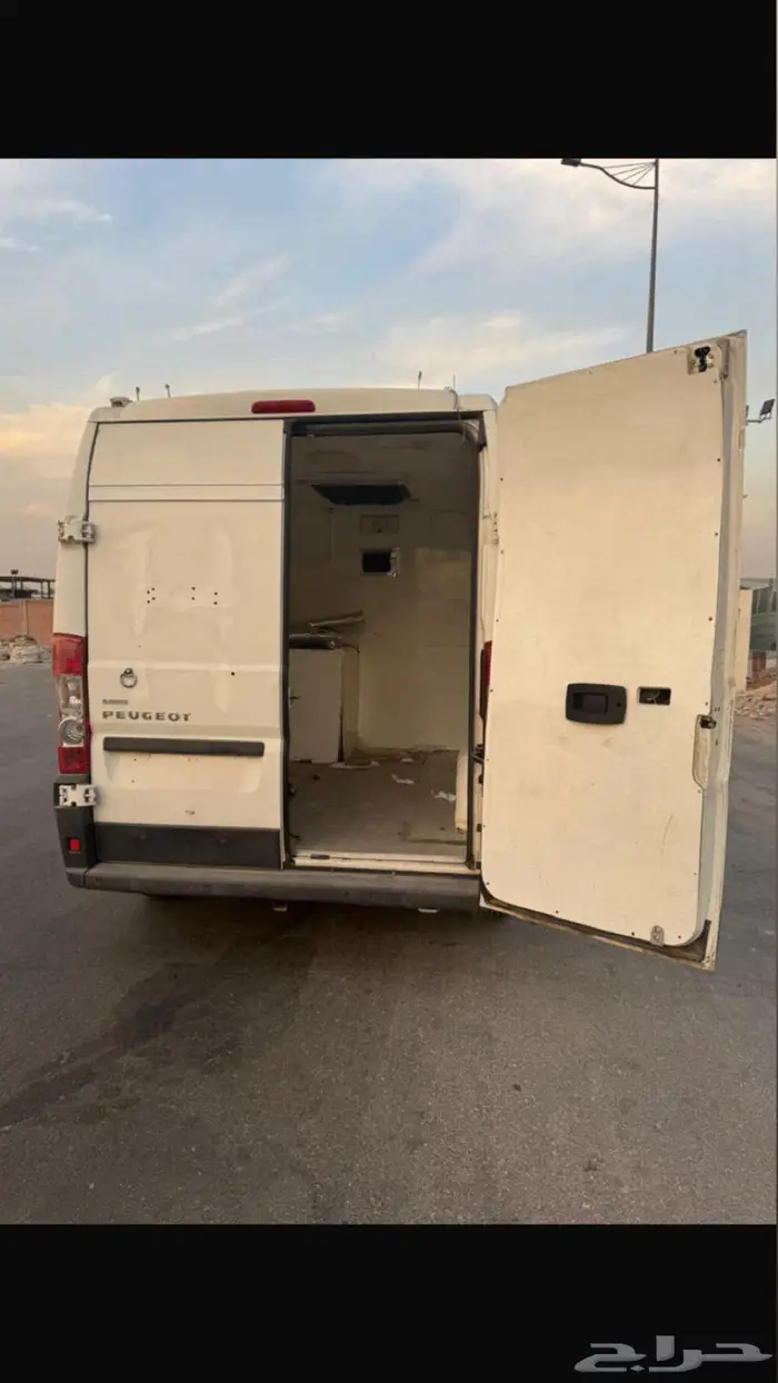 لاجار فان بيجو تبريد عداد 23 الشهري 3000 0