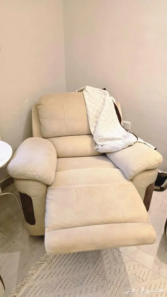 أريكة مريحة من هوم سنتر 1