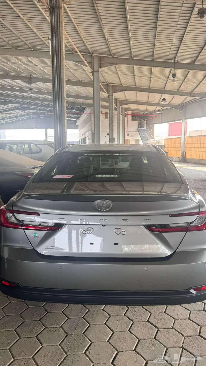 تويوتا - كامرى - le - بنزين - موديل 2025 4