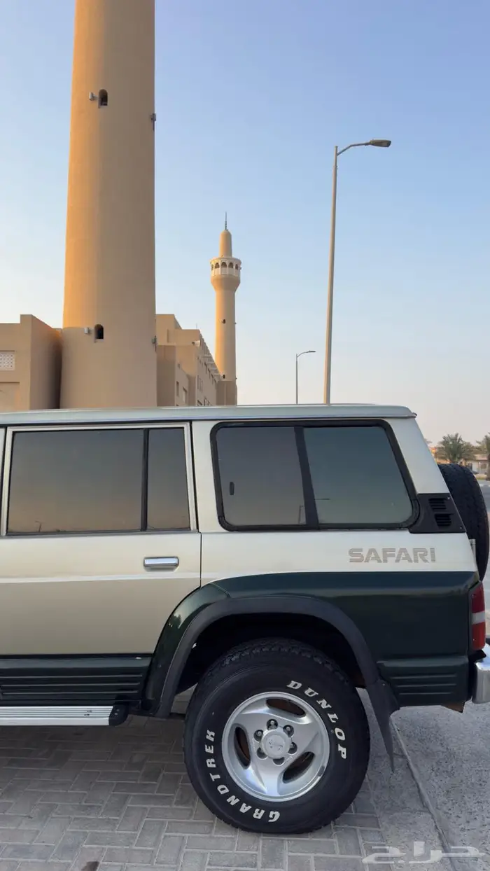 نيسان باترول واجن موديل 90 8