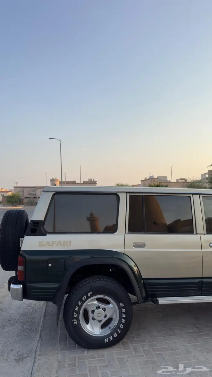 نيسان باترول واجن موديل 90 10