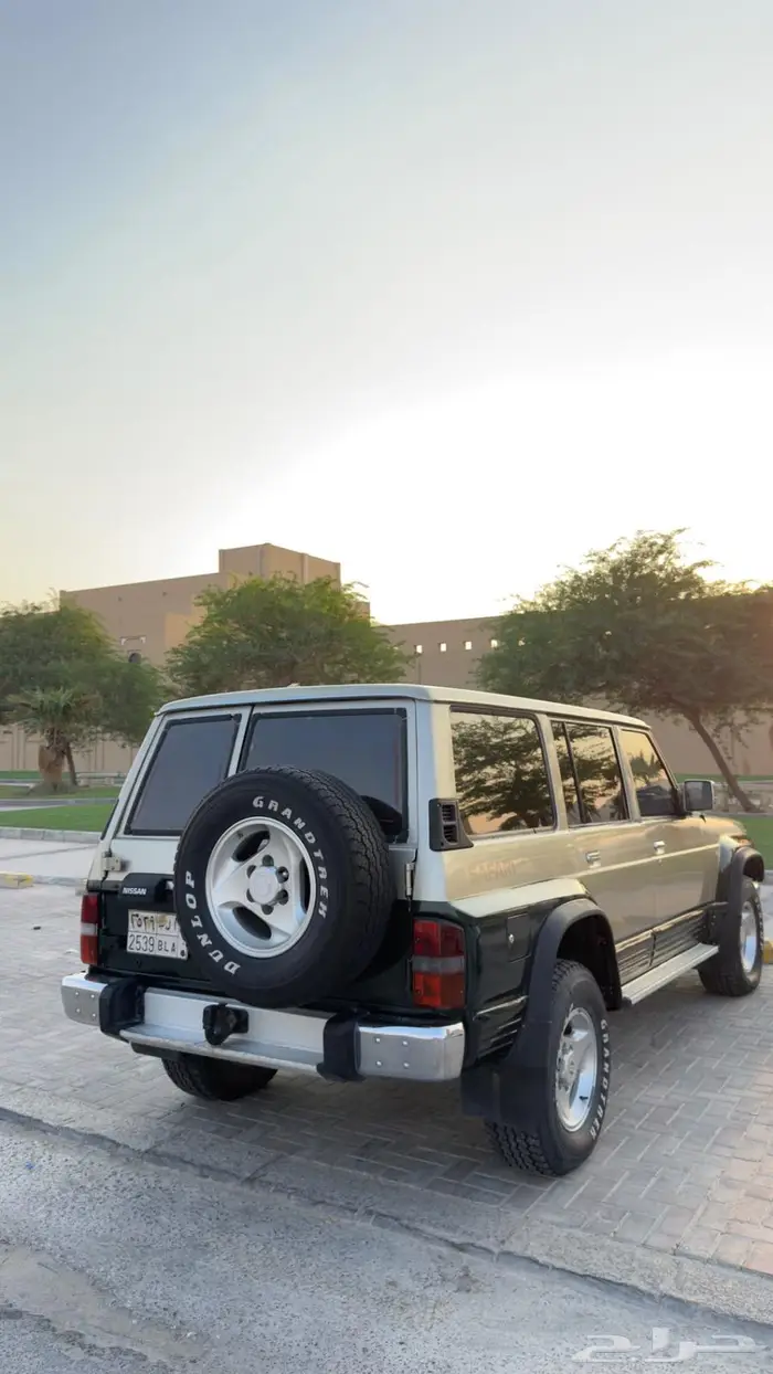 نيسان باترول واجن موديل 90 11